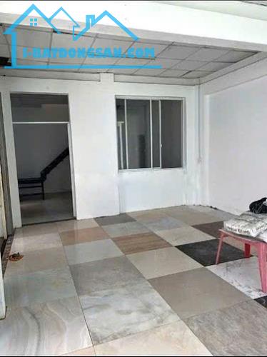 Cho thuê nhà nguyên căn sát mặt tiền Lũy Bán Bích - 55m2 - 2 tầng - 12tr/tháng - 3