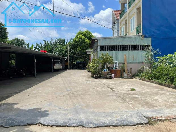 Bán đất tuyến 2 Cam Lộ, Hùng Vương, Hồng Bàng, Hải Phòng. Ô tô và ầm ầm. 1,6 tỷ - 2