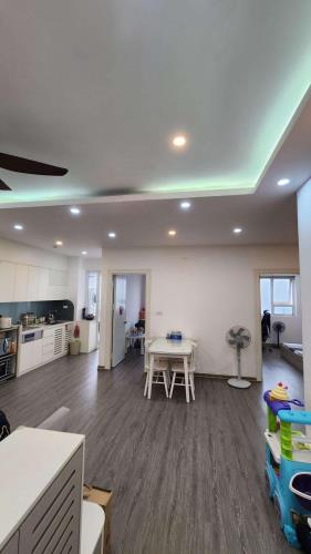 Bán chung cư Khương Trung 3 ngủ , nhà đẹp , nội thất đắng cấp - 5.85 tỷ - 3