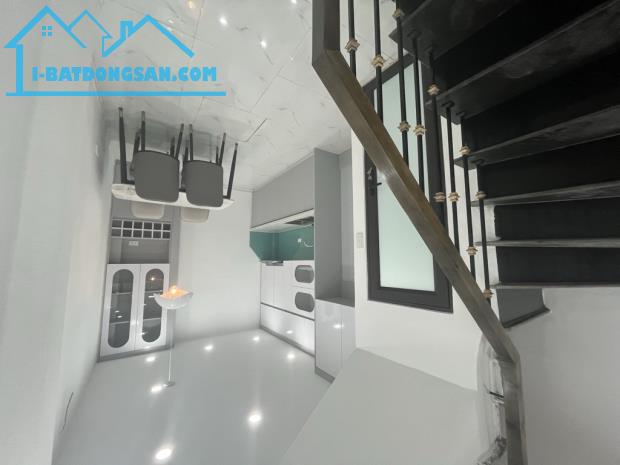 HIẾM TRONG TẦM GIÁ - Ô TÔ ĐỖ CỔNG - NGÕ THÔNG - BÁN NHÀ NGỌC THỤY - LONG BIÊN - 35MX 5 TẦN - 1