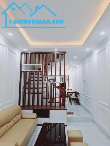 🏡 Ngọc Thụy - Long Biên - 43m2 - 8,6 tỷ - Ô tô - 2 mặt ngõ