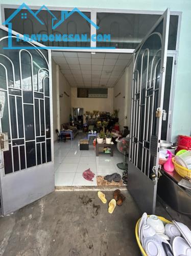 RẺ NHẤT KHU VỰC GẦN CHỢ TÂN HƯƠNG -HẺM XE TẢI THÔNG ĐỘC LẬP- 75M2 (4.1*18.2) -CHỈ HƠN 6 TỶ