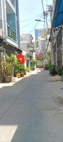 RẺ NHẤT KHU VỰC GẦN CHỢ TÂN HƯƠNG -HẺM XE TẢI THÔNG ĐỘC LẬP- 75M2 (4.1*18.2) -CHỈ HƠN 6 TỶ - 4
