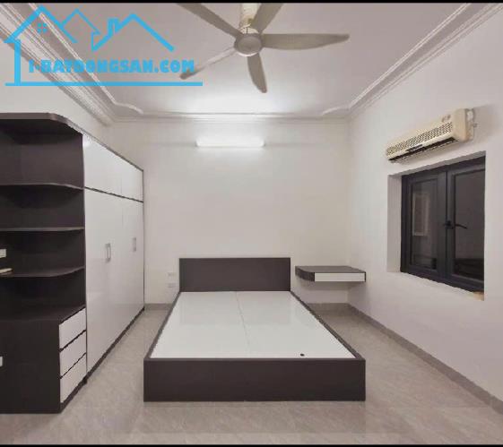 NHÀ PHỐ ĐẶNG TIẾN ĐÔNG-50M RA MẶT ĐƯỜNG-TRUNG TÂM ĐỐNG ĐA-XUNG QUANH BẠT NGÀN TIỆN ÍCH - 3