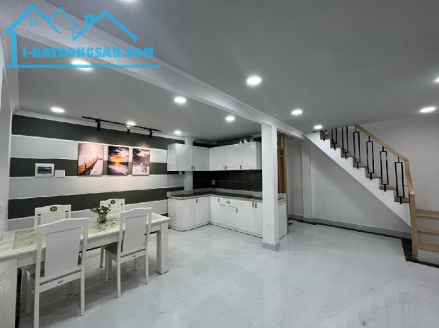 MT đường số Bình Hưng, Bình Chánh . ngay QL 50 . DT5,5mx6m 3Lầu . BTCT. DTSD 96m2 - 1