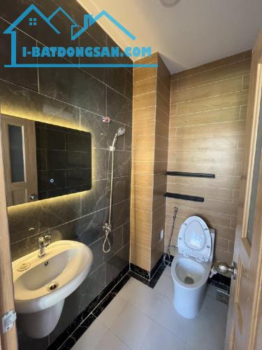 MT đường số Bình Hưng, Bình Chánh . ngay QL 50 . DT5,5mx6m 3Lầu . BTCT. DTSD 96m2 - 2