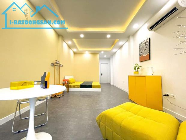 Bán Nhà Cầu Giấy. Ba Đình. 7 Tầng Thang Máy. Ô Tô. DT 49m2. MT 3,8m. Giá 17,9 Tỷ.