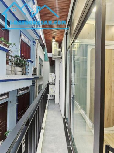 Chính chủ bán toà căn hộ dịch vụ phố Trần Cung, 45m2, 5t, 9 phòng full đồ, giá 8,59 tỷ - 1