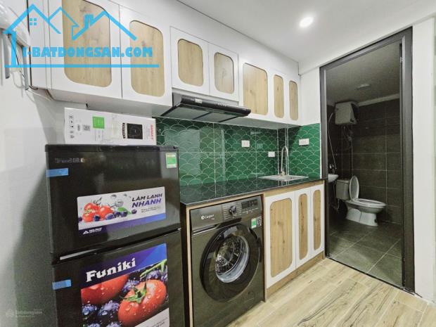 Chính chủ bán toà căn hộ dịch vụ phố Trần Cung, 45m2, 5t, 9 phòng full đồ, giá 8,59 tỷ - 2