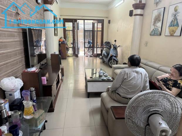 bán nhà Đống Đa 125m Cống Trắng, 2 thoáng, giá đầu tư - 1