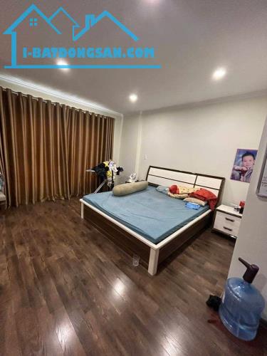 LÔ GÓC - 2 THOÁNG - ÔTÔ 7 CHỖ  -  NHÀ SÁT PHỐ - 7 TẦNG THANG MÁY - VĂN PHÒNG - KINH DOANH - 4