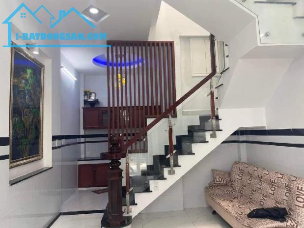 HẺM THÔNG PHẠM VĂN BẠCH - TÂN BÌNH - 3.xx TỶ - 2