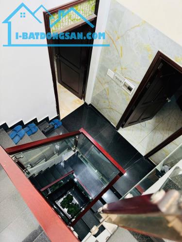 Hiếm! Nhà ngay MT Lê Văn Sỹ, 5 tầng, 63m2( ngang 6m ),7PN,sổ vuông.Pháp lý chuẩn - 1