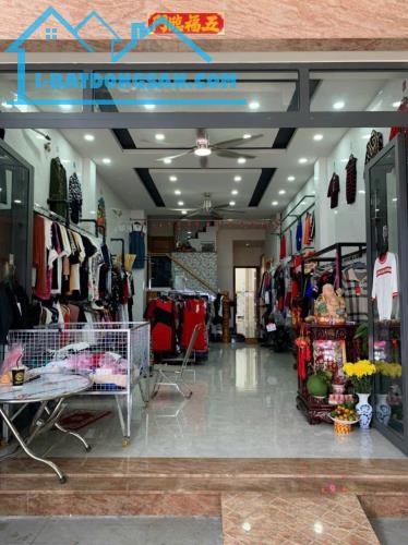 Siêu Phẩm mặt tiền Kinh Doanh ngay chợ Sơn Kỳ Tân Phú 84m2 ,4 Tầng thang máy Nhỉnh 11 tỷ - 3