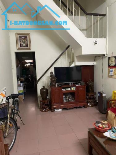 Siêu hiếm, bán nhà Nguyễn Văn Cừ, phân lô cán bộ, ngõ ô tô, 45m2x 4 tầng, dân xây - 1