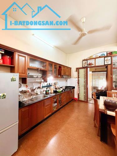 BÁN NHÀ 4 TẦNG TRÊN ĐƯỜNG THÔNG TÔ HIẾN THÀNH, KHU CHỢ THUỐC Q.10 - NHỈNH 14 TỶ! - 2