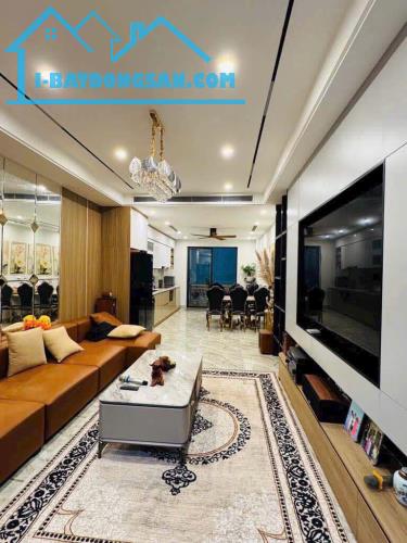 Bán nhà trung tâm phố cổ Ngọc Lâm, Long Biên, giá hợp lý - 3