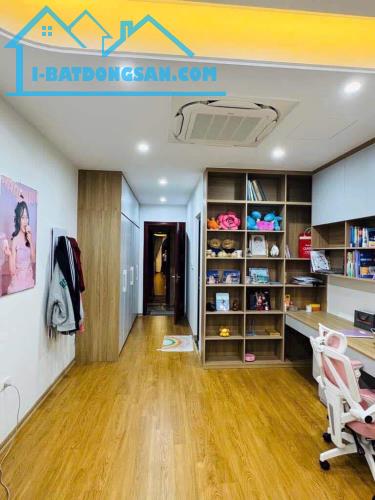 Bán nhà trung tâm phố cổ Ngọc Lâm, Long Biên, giá hợp lý