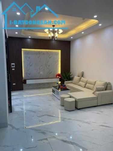 Bán nhà ngay Liên Ninh - Thanh Trì, 60m2 x 4 tầng, gara ô tô, ô tô tránh - 1