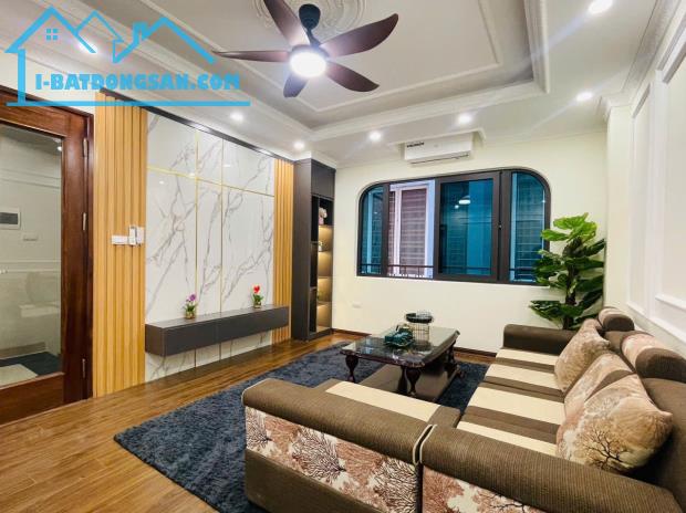 BÁN NHÀ 3 TẦNG THỤY KHUÊ TÂY HỒ 2 THOÁNG VĨNH VIỄN- Ô TÔ - VỊ TRÍ ĐẮC ĐỊA 42M2 CHỈ 11 TỶ - 1