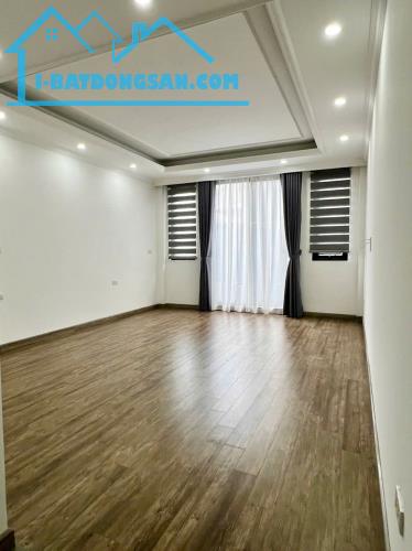 BÁN NHÀ 3 TẦNG THỤY KHUÊ TÂY HỒ 2 THOÁNG VĨNH VIỄN- Ô TÔ - VỊ TRÍ ĐẮC ĐỊA 42M2 CHỈ 11 TỶ - 2