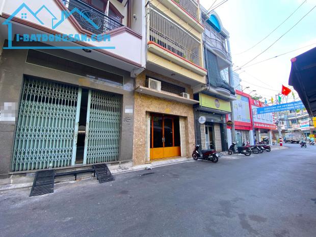 🏡 Nhà mới 1/ khu K300 _ Đường 8m 👉  Khu KD sầm uất. DT: 70m2 [vuông vức]. Giá 12.2 tỷ