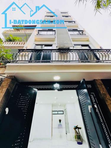 CĂN HỘ DỊCH VỤ - DOANH THU 1,2 TỶ- PHỐ HOÀNG CẦU 65M2 - 7 TẦNG - THANG MÁY - 5.5M MẶT TIỀN - 4