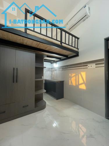 CHDV LINH TRUNG, 6 TẦNG, CÓ THANG MÁY, 122M2, NGANG 6M, 30 PHÒNG DOANH THU ỔN ĐỊNH, CHỈ 20 - 4