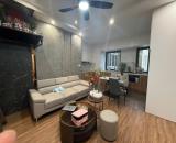 Bán nhà mặt phố Đại Cồ Việt DT:50m ,MT:4m giá chỉ nhỉnh 10 tỷ.