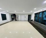 Nhà mới thang mới Phố Vĩnh Phúc 5 tầng x 35m, Full nội thất giá 6.9 tỷ