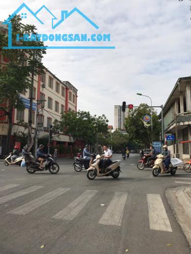 Bán nhà Phố Tô Hiệu, Hà Đông 45m 5T, Plô, Ô tô vào nhà, Thang máy, chỉ HƠN 12 TỶ