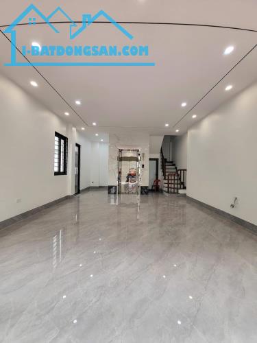 🌟 NHÀ ĐẸP NHƯ MƠ CỔ LINH ĐÀM QUANG TRUNG GARA OTO LÔ GÓC THANG MÁY 10,8TỶ