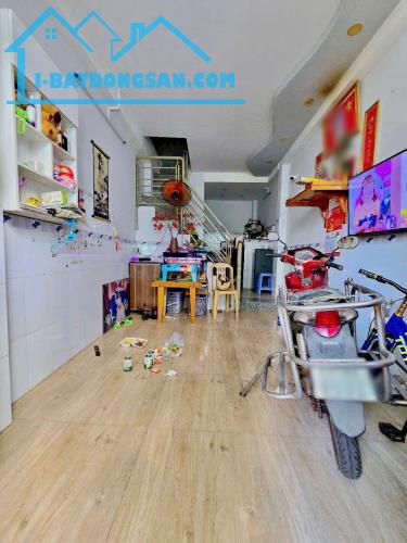 Nhà 2 tầng hẻm 154 Âu Dương Lân P3Q8. 2.3 tỷ - 1