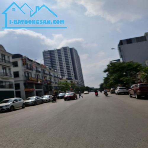 🌟  Đại gia tặng vợ - Shophouse Trâu Quỳ 80m2 5 tầng đường 25m 🎉 - 2