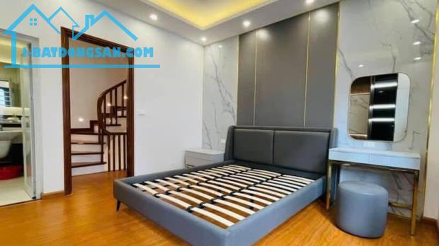 B.ÁN NHÀ TRỊNH VĂN BÔ, LÔ GÓC, GẦN HỒ, Ô TÔ TRÁNH, NỘI THẤT, 37M2X5T