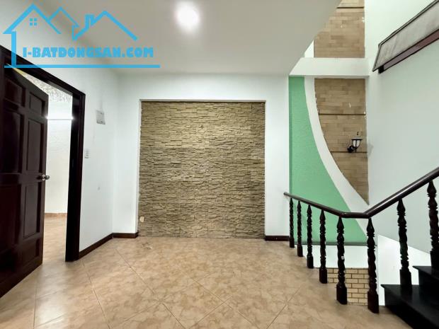 Bán nhà Bình Thạnh - Phường 12 - Hẻm xe tải - Giá Chào 11,8 tỷ . - 2