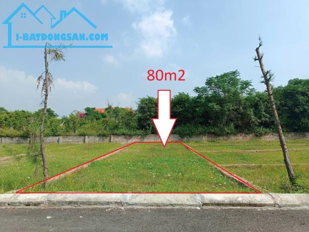 Bán gấp - trả nợ: Mảnh đất gần bãi tắm - 100m2 - chỉ hơn 1 tỷ
