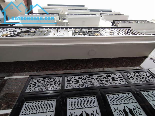 Bán nhà Vạn Phúc ngõ thông ô tô cạnh nhà 47m2 5 tầng giá bán 6.3 tỷ  có thương lượng