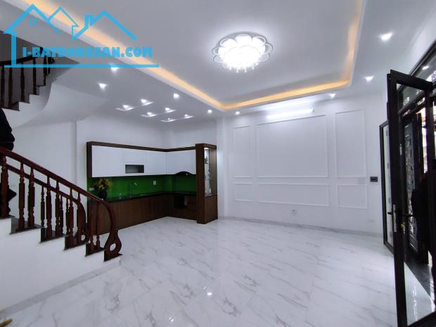 Bán nhà Vạn Phúc ngõ thông ô tô cạnh nhà 47m2 5 tầng giá bán 6.3 tỷ  có thương lượng - 1