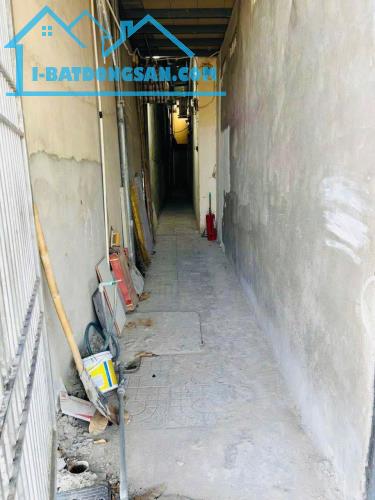 NHÀ MT KINH DOANH ĐƯỜNG RỘNG 8M - DIỆN TÍCH ĐẤT LỚN NGANG 5M DÀI 24.6M - Nhỉnh 6 tỷ xíu