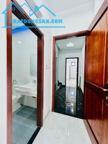 Nhà Hẻm Ôtô Đường Nguyễn Bỉnh Khiêm Phường 1 Gò Vấp. - 3