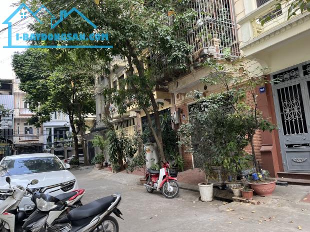 Bán Nhà Phân Lô Kinh Doanh. S 69m2. ÔTô Ngủ Trong Nhà. 9 Phòng Khép Kín Cho Thuê.Có Dòng T