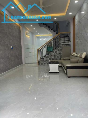 HÀ ĐẸP LUNG LINH - VÀO Ở NGAY - HẺM XE TẢI THÔNG - KHU CAO TẦNG - DÂN TRÍ CAO - 52M2 - 1