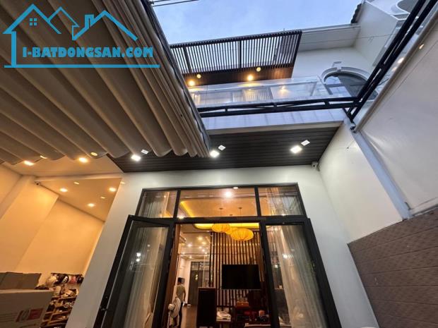Giảm 1.1 tỷ Biệt thự 3 tầng View công viên Đ.Số 8 TD, 166m2, 8x22m, chỉ 2x tỷ - 3