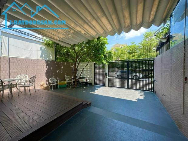 Giảm 1.1 tỷ Biệt thự 3 tầng View công viên Đ.Số 8 TD, 166m2, 8x22m, chỉ 2x tỷ