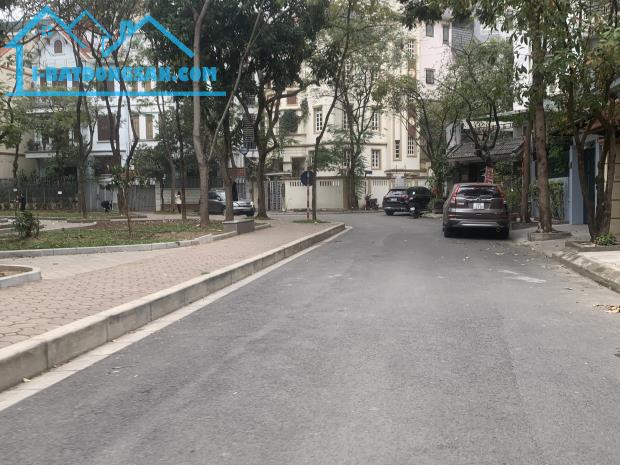 Bán biệt thự Mỹ Đình 1 - Full nội thất nhập khẩu - 35 tỷ - 3