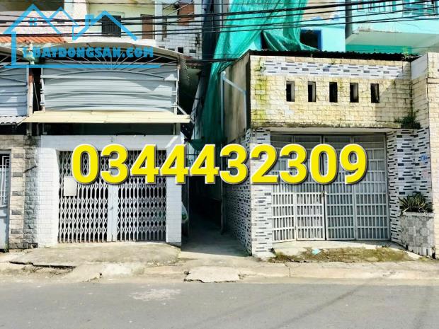 Mặt tiền, Ngay Lê Văn Việt, Quận 9, DTCN 264 m2, Ngang 10m - 1