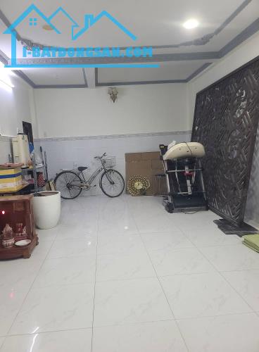 NHÀ 2 MẶT HẺM 3M HẬU GIANG THÔNG THOÁNG - 43M² - 2 TẦNG KIÊN CỐ Ở NGAY - GIÁ 4.7 TỶ - 2