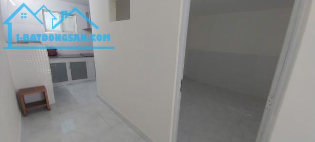 ♥ Nhà gần MT Lê Lai, 65m2, gác đúc cứng ngắc, sân rộng trước sau, 2.x tỷ - 3