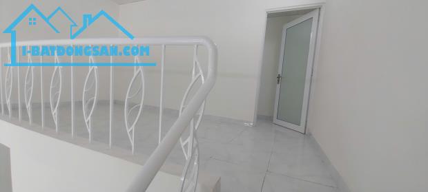 ♥ Nhà gần MT Lê Lai, 65m2, gác đúc cứng ngắc, sân rộng trước sau, 2.x tỷ - 1